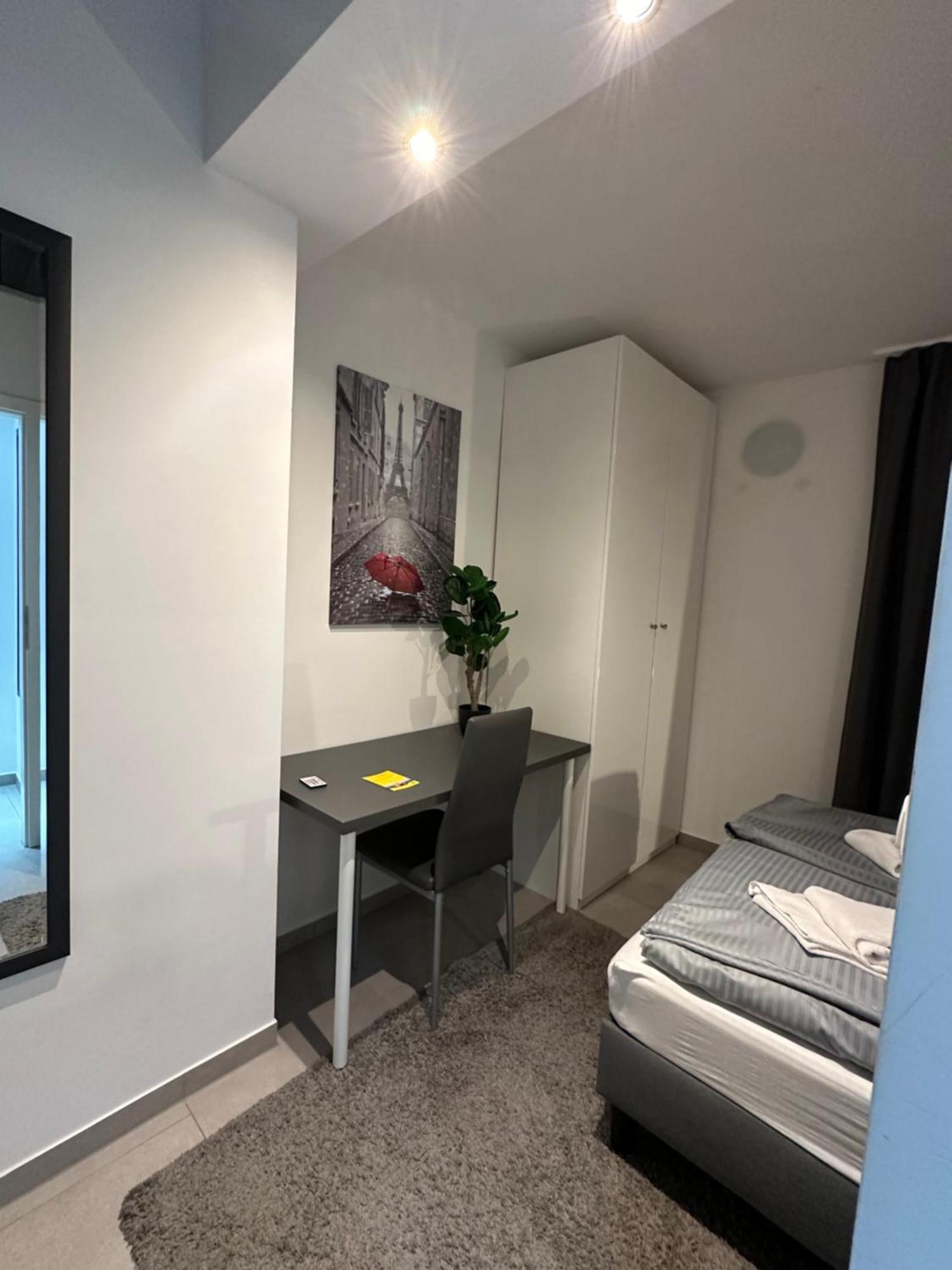 Estelada Boarding Houses - Bogenhausen München Ngoại thất bức ảnh