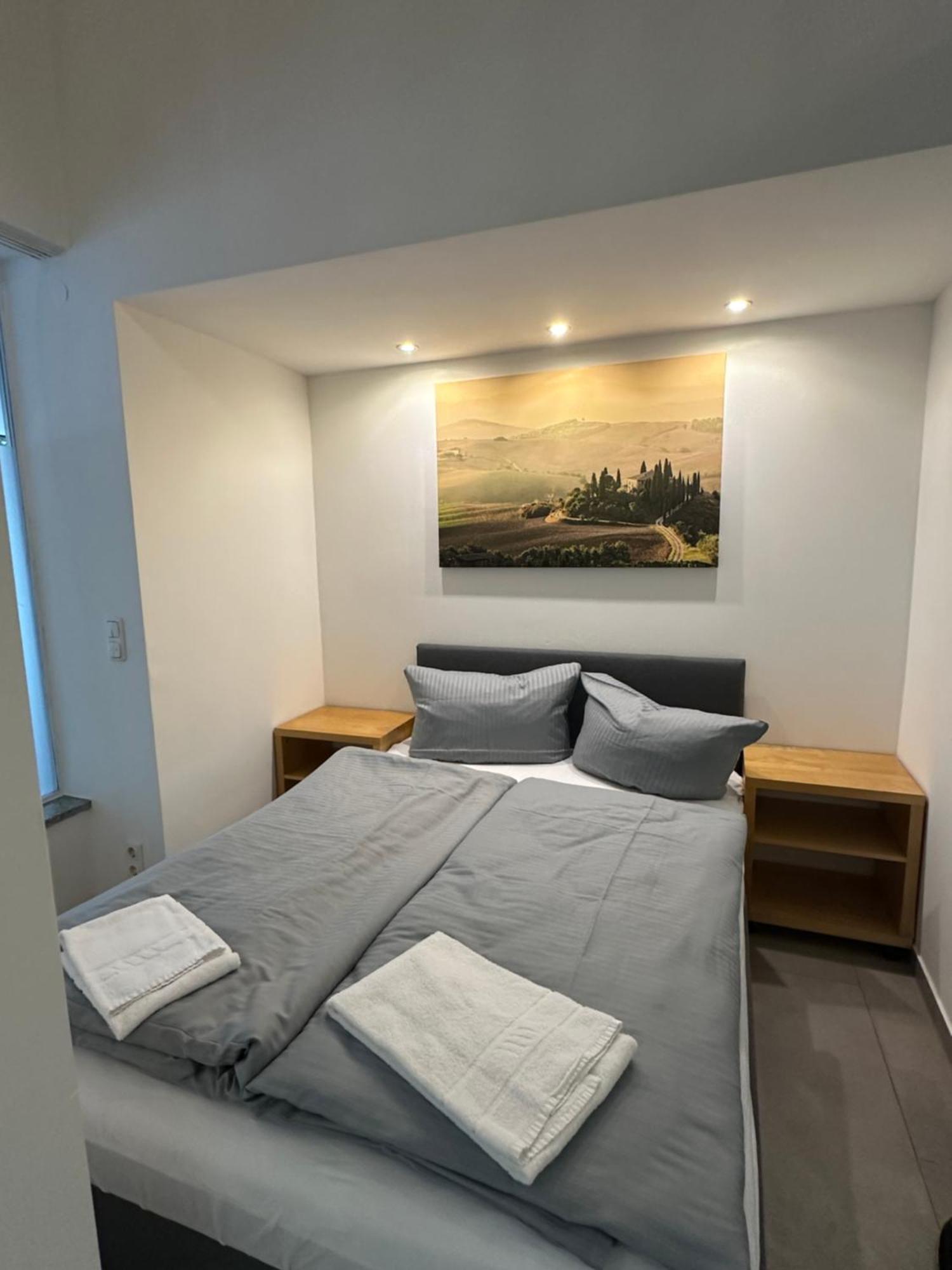 Estelada Boarding Houses - Bogenhausen München Ngoại thất bức ảnh