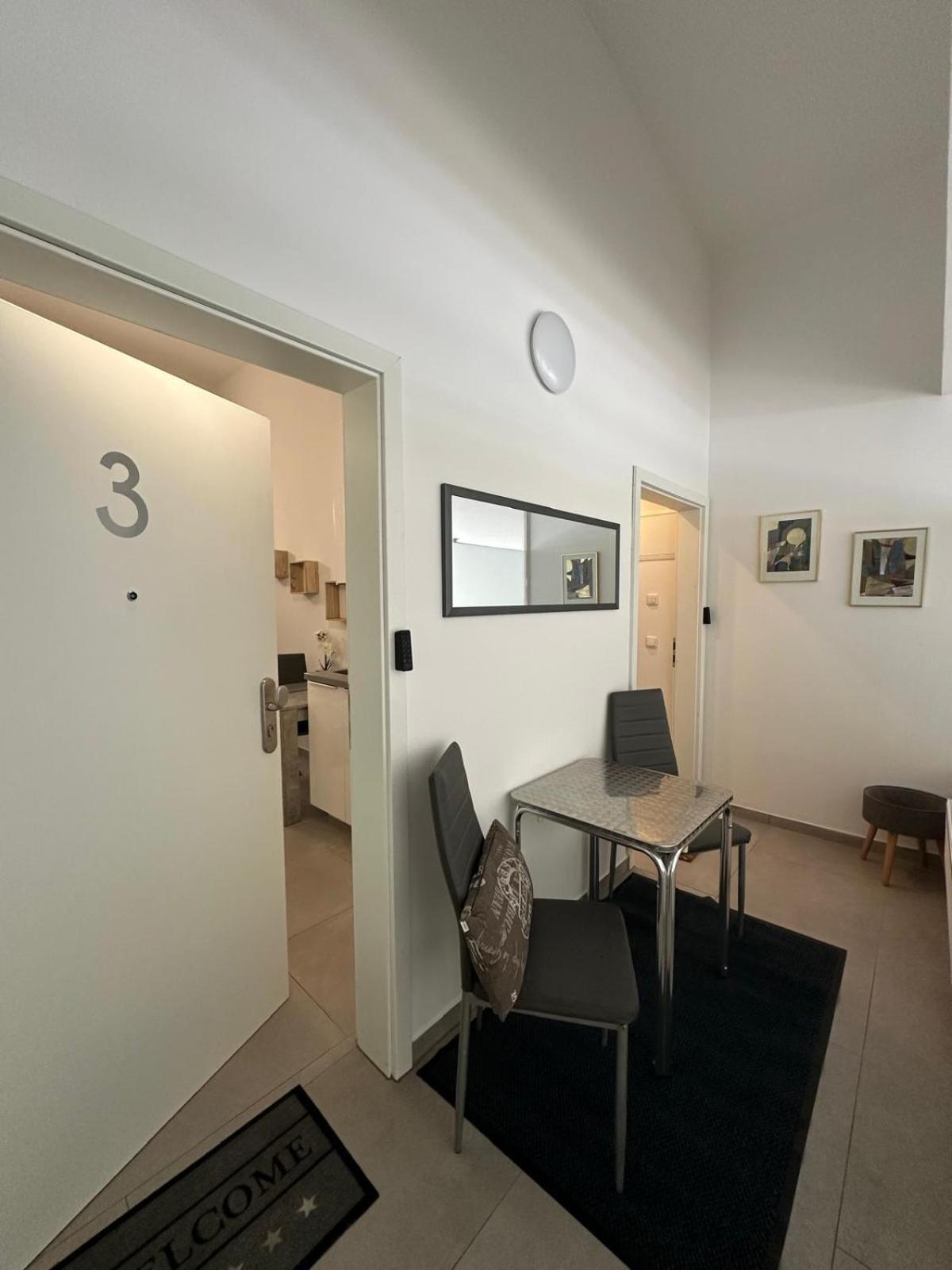 Estelada Boarding Houses - Bogenhausen München Ngoại thất bức ảnh